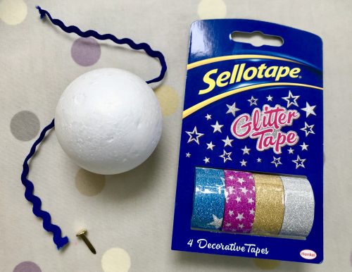 Christmas Crafts: Make your own Glitter Tape Baubles