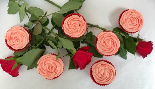 Recipe: Romantic Rose Cupcakes for Valentine's Day