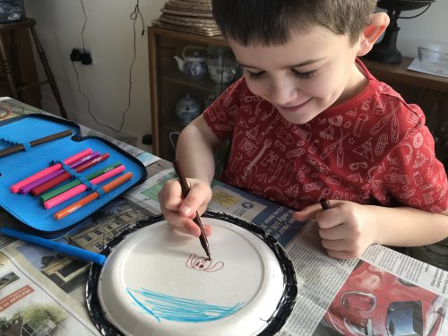 Crafts: Simple Paper Plate Hot Air Balloons