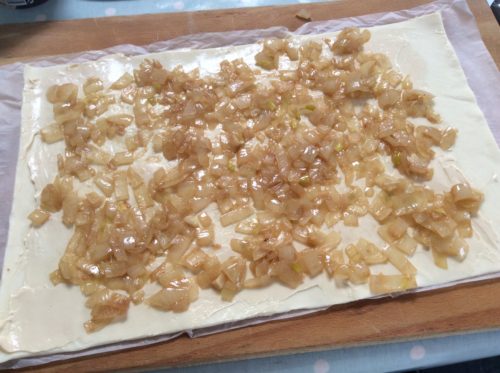 Recipe: Super Speedy Cheese and Onion Pinwheels