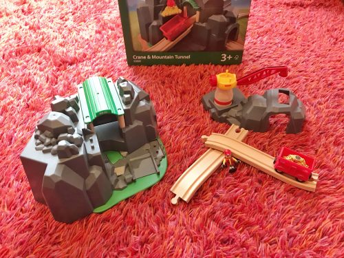 brio crane and mountain tunnel